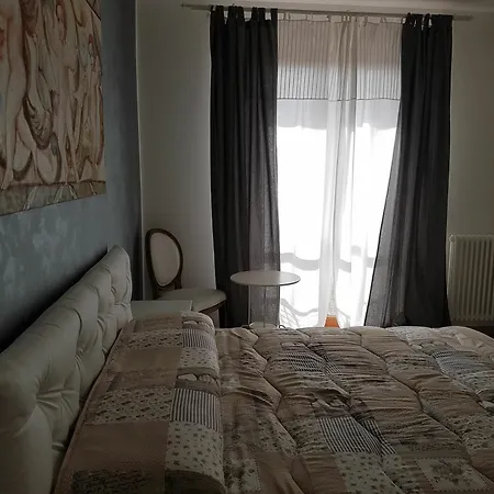 Apartment House With 5 Bedrooms In Santa Maria Apparente, With Enclosed Garden A *