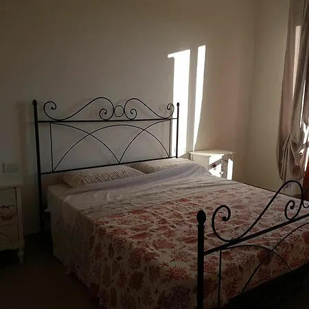House With 5 Bedrooms In Santa Maria Apparente, With Enclosed Garden A *